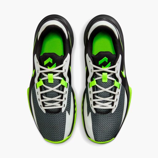 Nike Precision 6