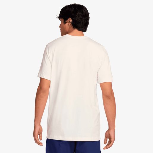 Nike Sportswear Club