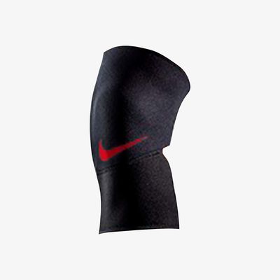 Nike Combat Closed Patella Knee Sleeve 2.0 Nike | Marca Productos | Marathon Sports Perú