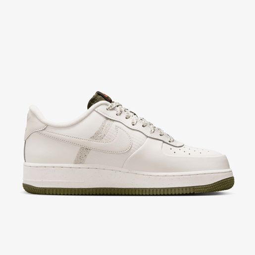 Nike Air Force 1 '07 LV8