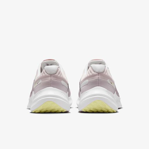 Nike Quest 5