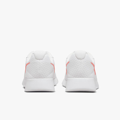 Nike Tanjun