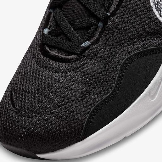 Nike Legend Essential 3 Next Nature