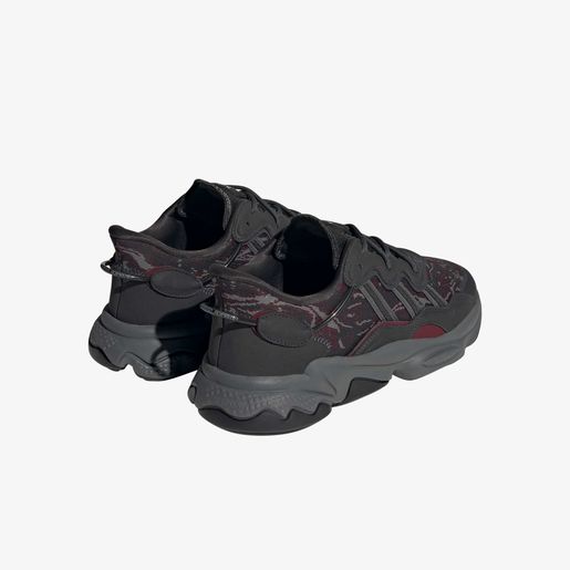 adidas OZWEEGO