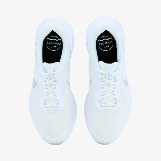 Nike Revolution 7