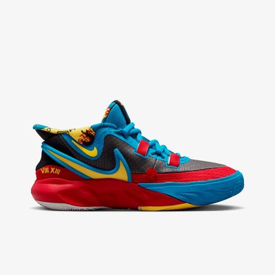 Kyrie 8 GO SE