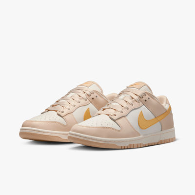 Nike Dunk Low Ess