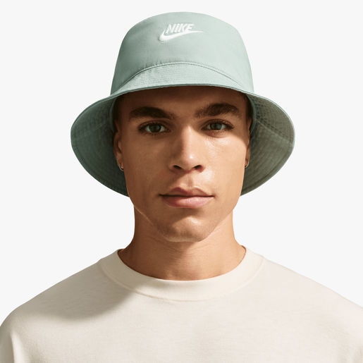 Nike Sombrero Apex Futura