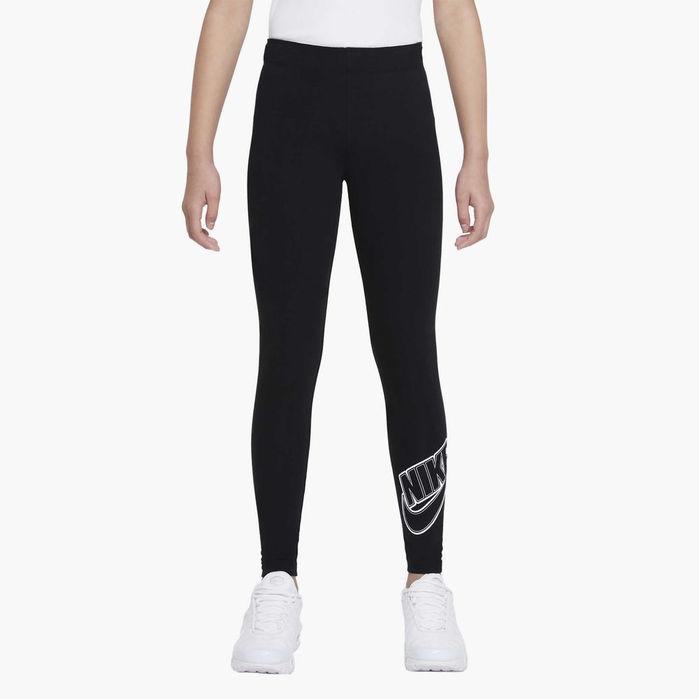Nike Sportswear Favorites