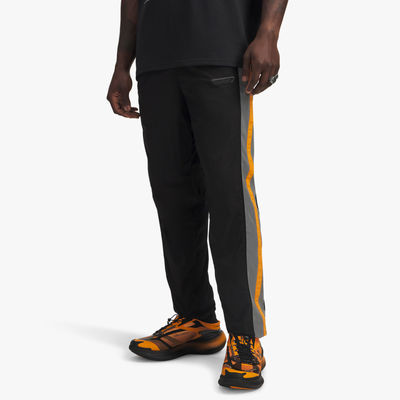 Under Armour Pantalón x Mansory Icon Woven Track