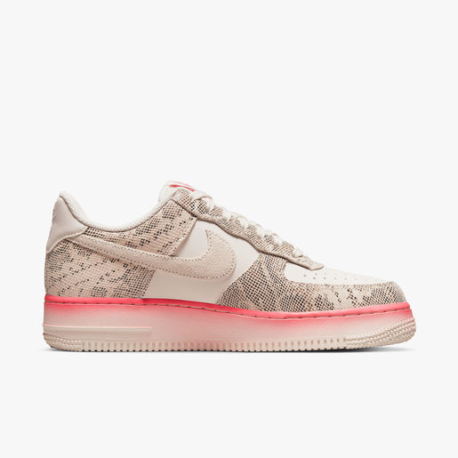Nike Air Force 1 07 LX