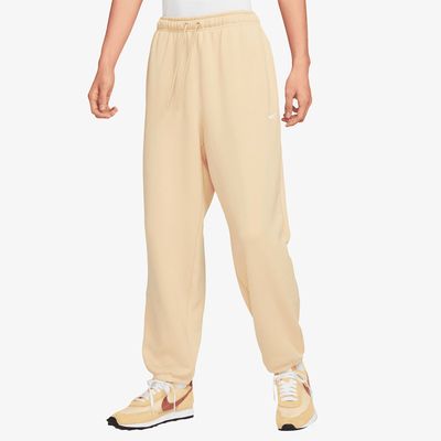 Nike Sportswear Circa