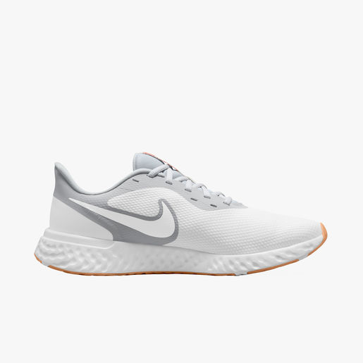 Nike Revolution 5