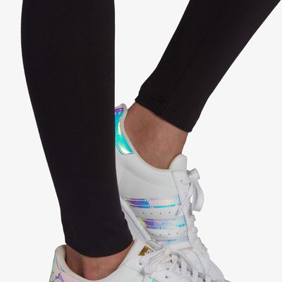 adidas Adicolor Essentials