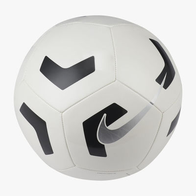 Nike Pitch Football