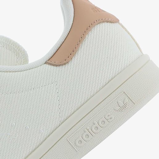 STAN SMITH