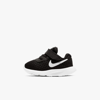 Nike Court Royale