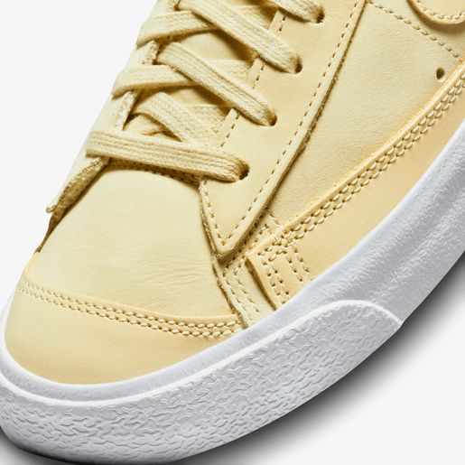 nike blazer mid lr