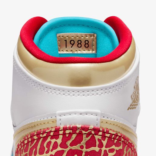 Air Jordan 1 Mid Sneaker School
