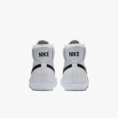 Nike Blazer Mid 77