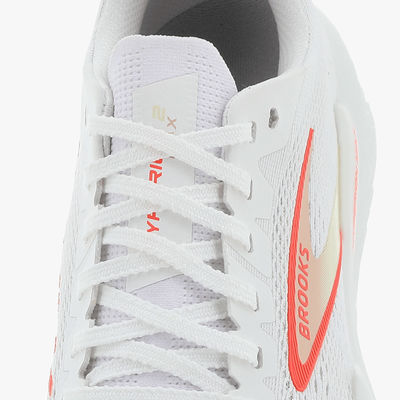 Brooks Hyperion Max 2