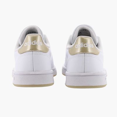 adidas Advantage Base