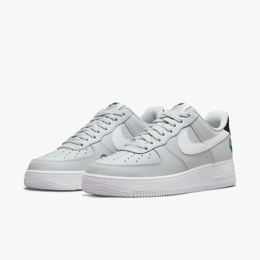 Nike Air Force 1 07 LV8
