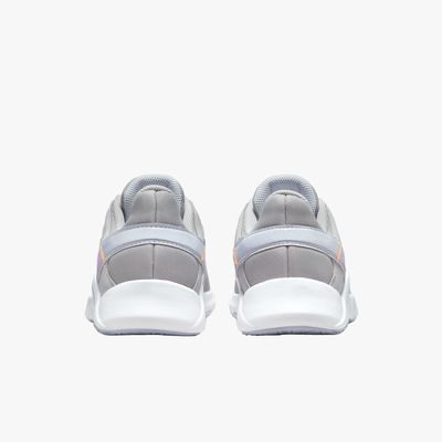 Nike Legend Essential 2