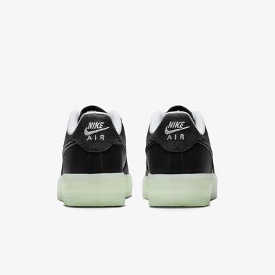 Nike Air Force 1 LV8