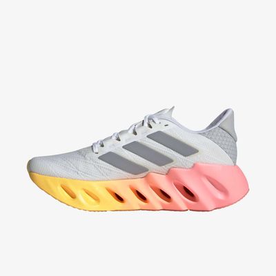 Shoes Adidas Con Huecos En La Suela Mejora Tu Juego Con Las