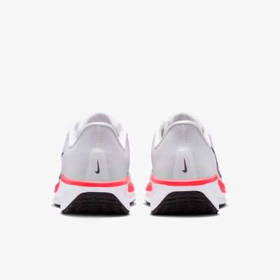 Nike Quest 6