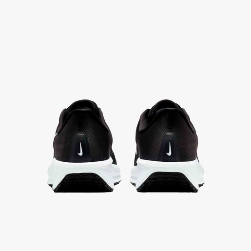 Nike Quest 6