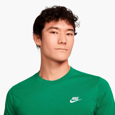 Nike Sportswear Club