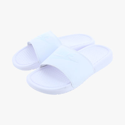 Nike Benassi