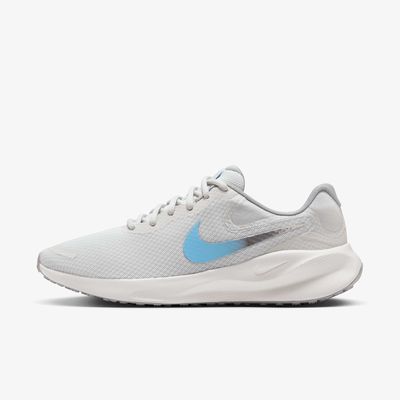 Nike Revolution 7
