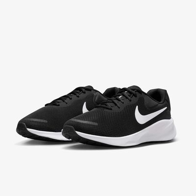 Nike Revolution 7