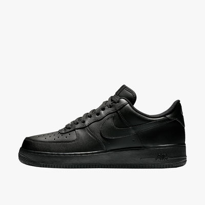 Nike negras hombre quito best sale