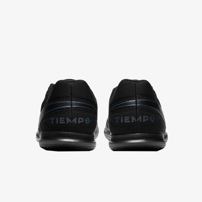 Nike Tiempo Legend 8 Club IC