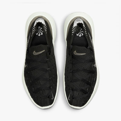 Nike Space Hippie 04