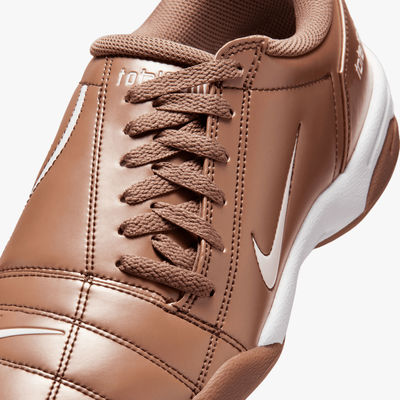 Nike Total 90
