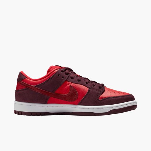 Nike SB Dunk Low Pro