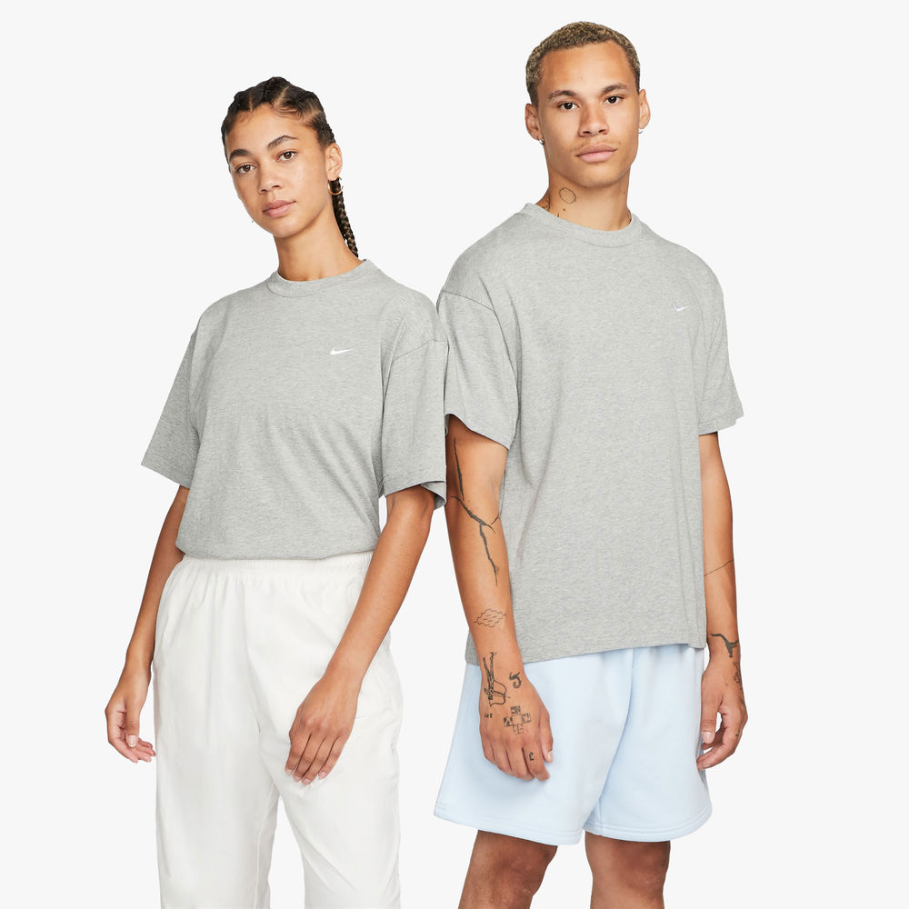 Nike Solo Swoosh