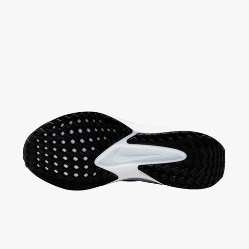 Nike Quest 6