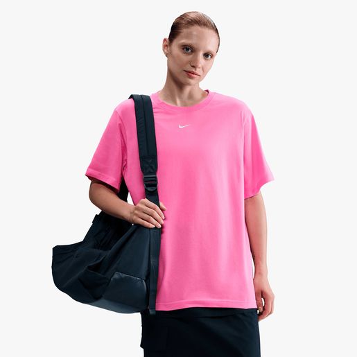 Nike Camiseta Sportswear Essential