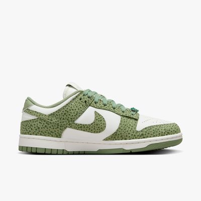 Nike Dunk Low Premium