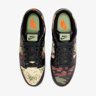 Nike Dunk Low SE