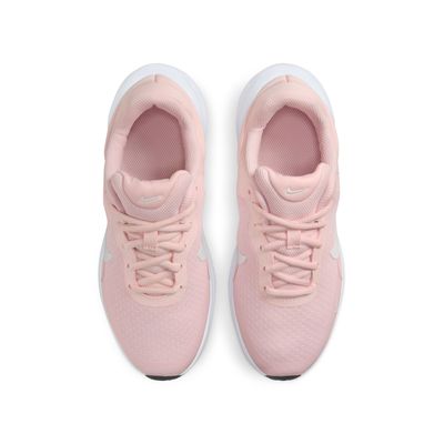 Nike Revolution 7
