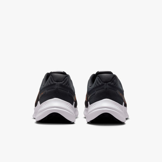 Nike Quest 5