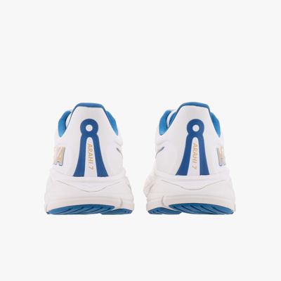 Hoka One One Arahi 7