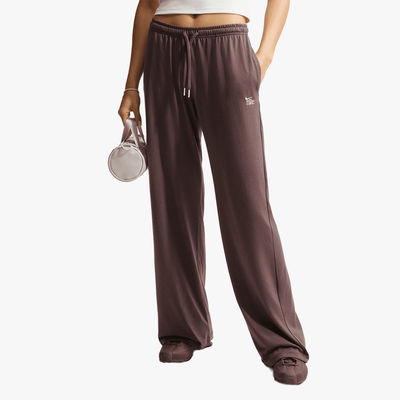 Nike Pantalón Sportswear Chill Knit